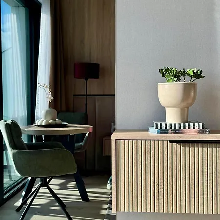 Baltic Infinity 529 - & Pool Access Apartman