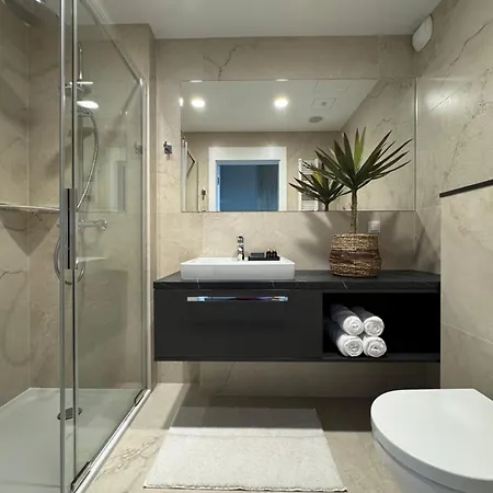 Baltic Infinity 529 - & Pool Access Apartman *