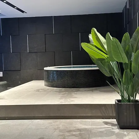 Baltic Infinity 529 - & Pool Access Apartman