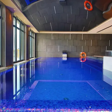Baltic Infinity 529 - & Pool Access *